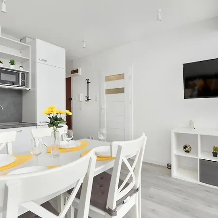 Apartment Sopockie Z Parkingiem Przy Plazy I Molo By Renters *
