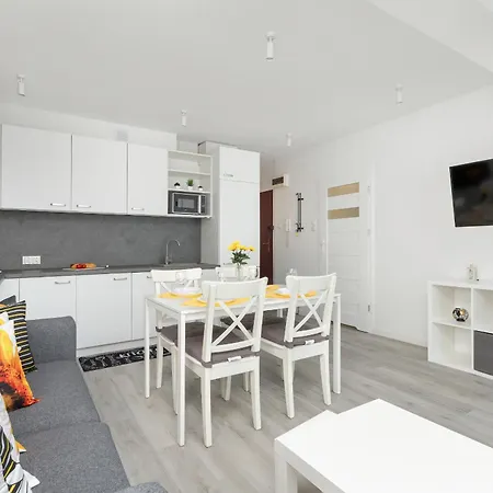 Apartment Sopockie Z Parkingiem Przy Plazy I Molo By Renters *